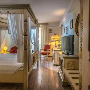 Corvin Sissi Wing Hotel